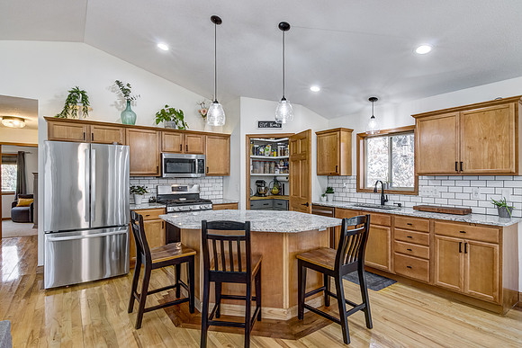03 - Kitchen-2