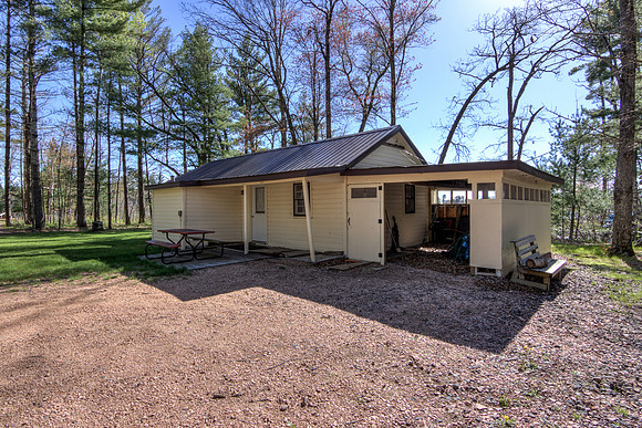 20 - Exterior-01