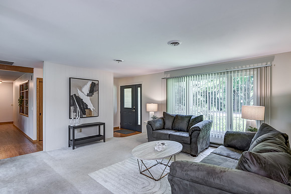 02 - Living Room-3
