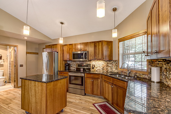 03 - Kitchen-1