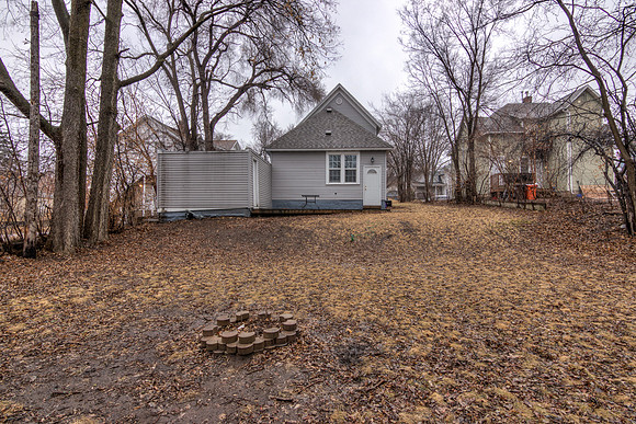 19 - Backyard-1