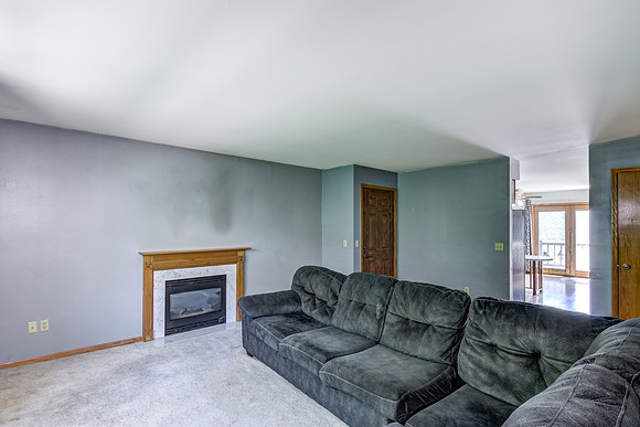 02 - Living Room-4