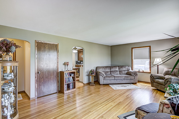 02 - Living Room-2