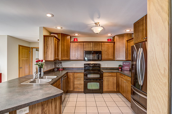 03 - Kitchen-3