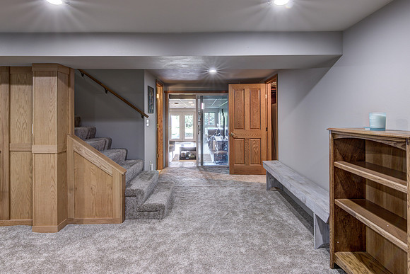 05 - Family Room-3