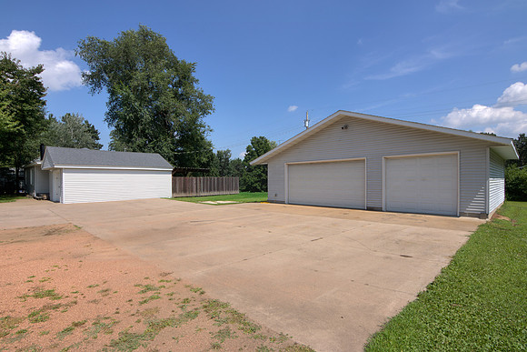 18 - Outbuilding-2-Edit
