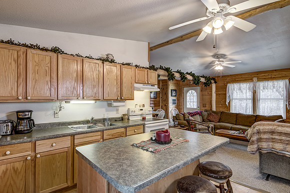 03 - Kitchen-2