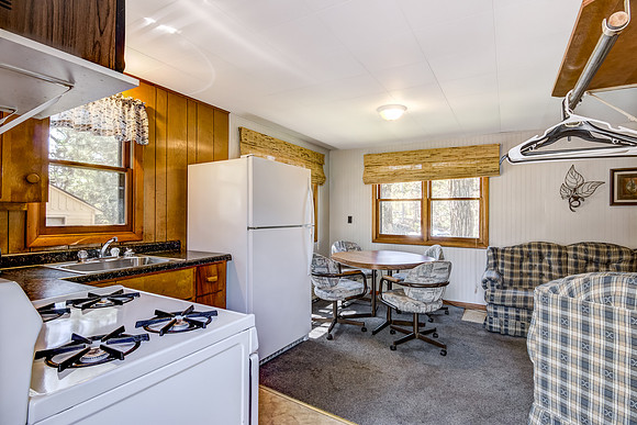 03 - Kitchen-1