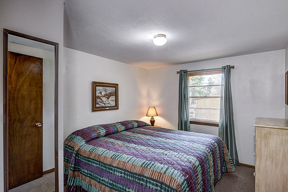 10 - Main Level Bedroom - 3-1