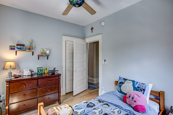 11 - Upper Level Bedroom - 2-3