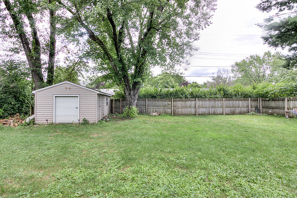 19 - Backyard-2-2