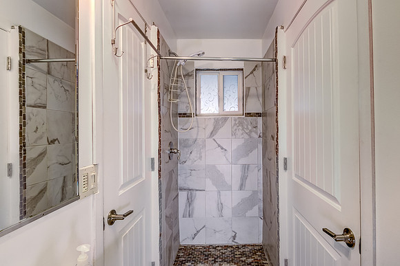 12b - Bathroom-3