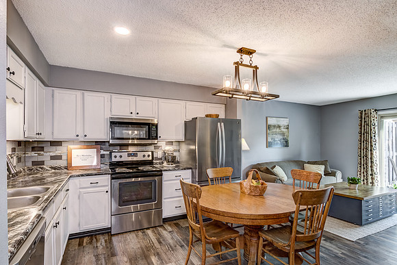 03 - Kitchen-1