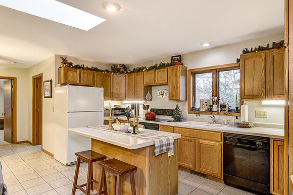 03 - Kitchen-3