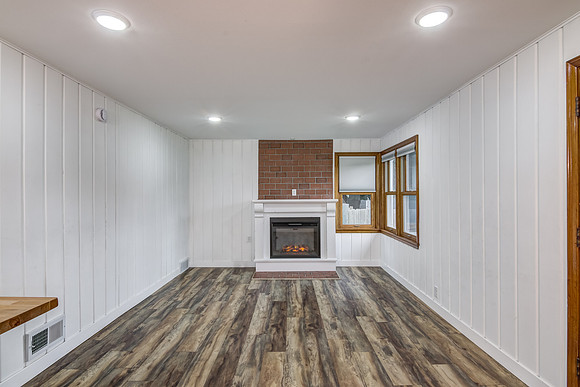 05 - Family Room-1