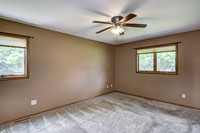 06 - Primary Bedroom-1