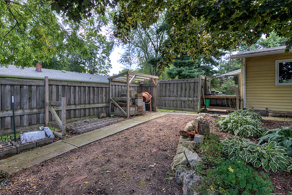 19 - Backyard-12