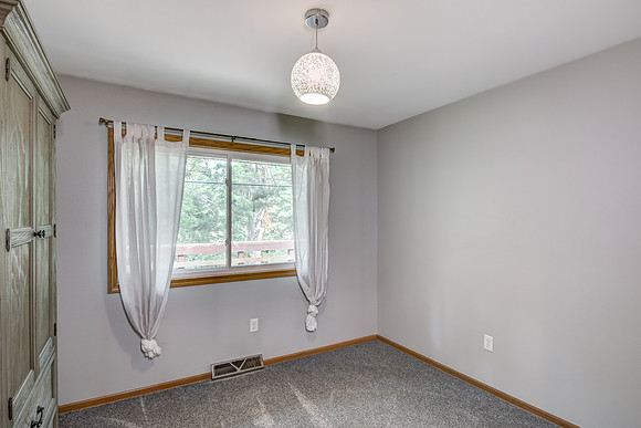 10 - Main Level Bedroom - 3-1