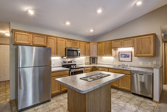 03 - Kitchen-1