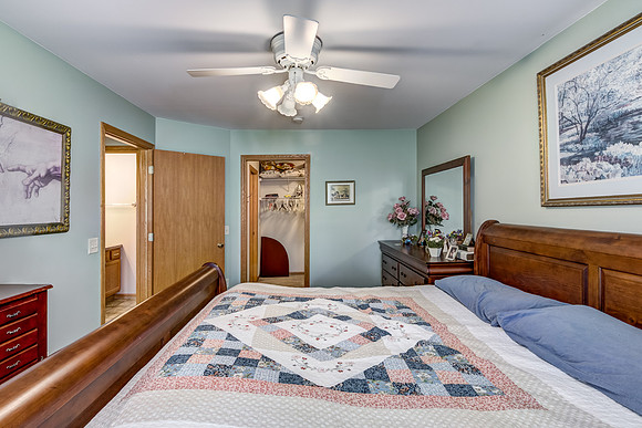 06 - Primary Bedroom-2