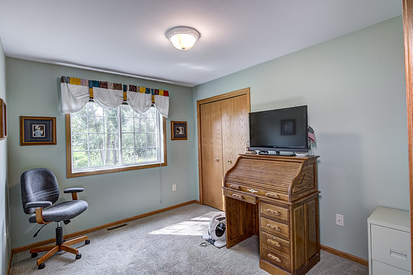 10 - Main Level Bedroom - 1-1-Edit
