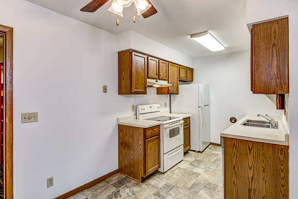 03 - Kitchen-2