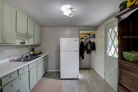 03 - Kitchen-3