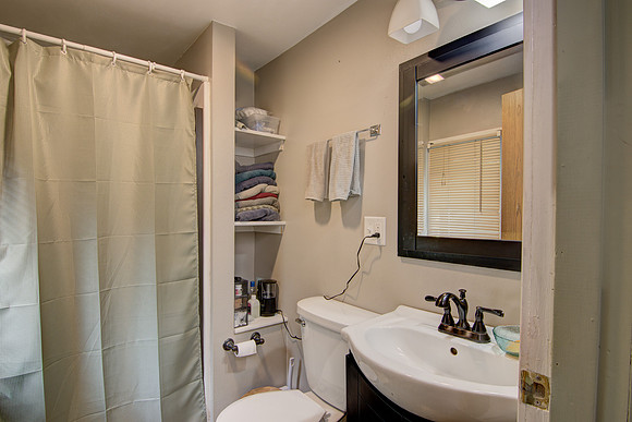 12b - Bathroom-1