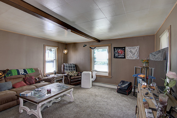 16 bbb-lower lilving room 1-1