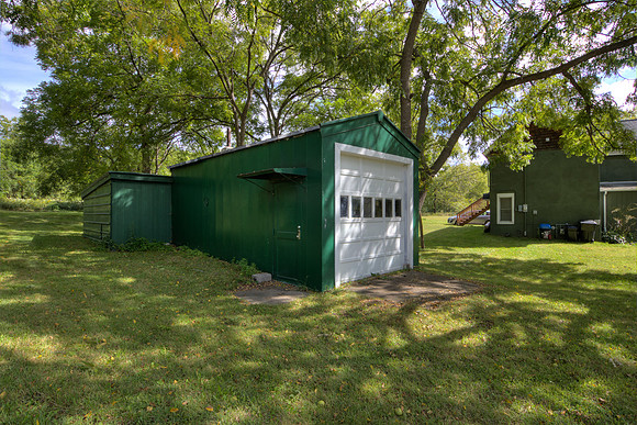 24 outbuilding-1