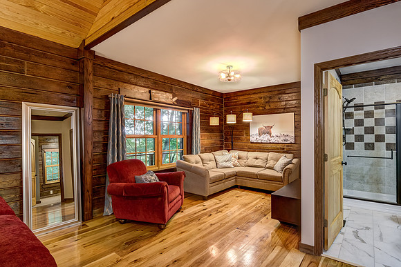 05 - Family Room-1