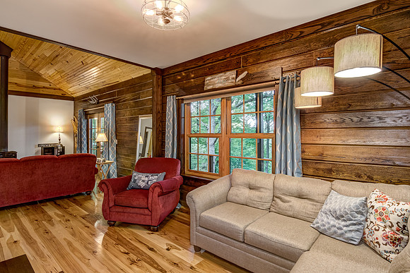 05 - Family Room-4
