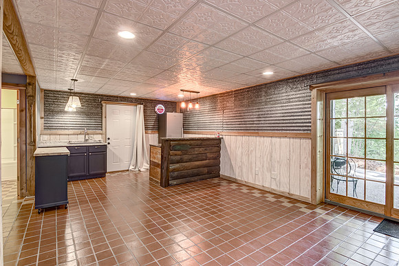 13 - Lower Living Room-06