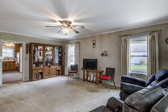 02 - Living Room-3