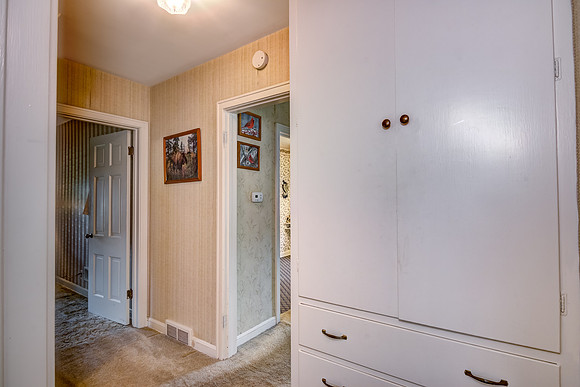 16A - Interior-1