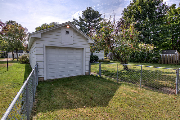 19 - Backyard-1
