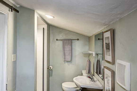 12b - Bathroom-1