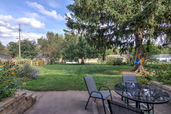 19 - Backyard-02