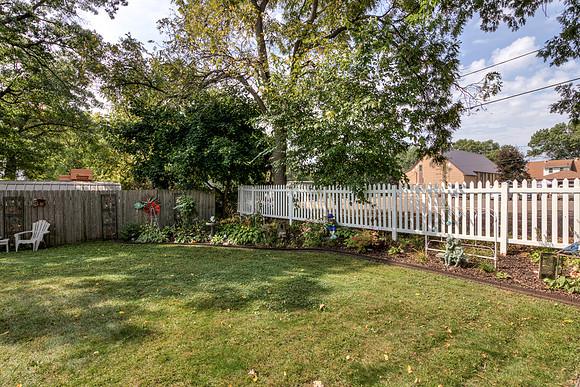 19 - Backyard-6