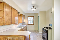 03 - Kitchen-1
