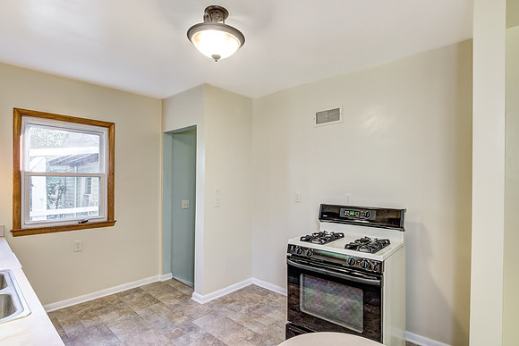 03 - Kitchen-2