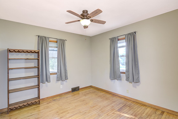 10 - Main Level Bedroom - 1-1-Edit