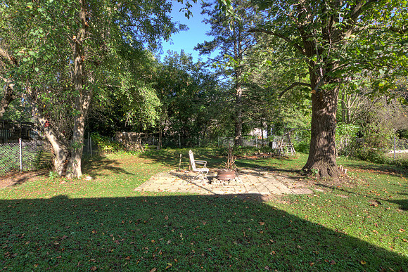 19 - Backyard-2