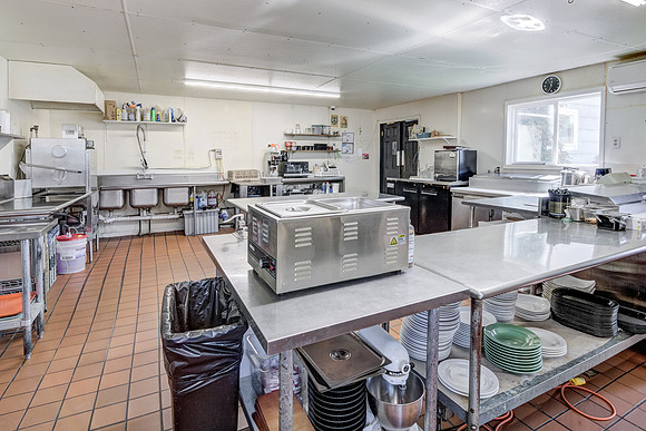03 - Kitchen-3