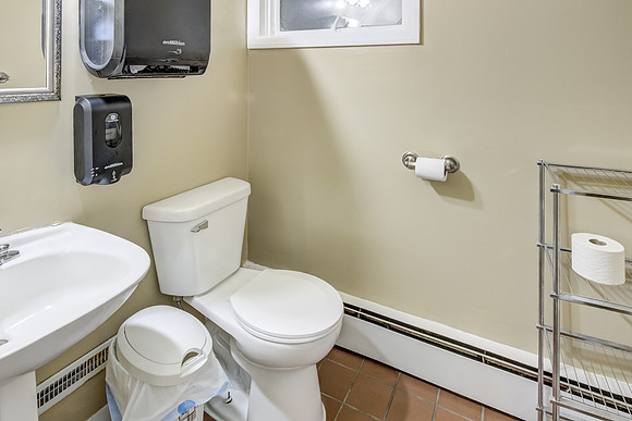12b - Bathroom-3_001