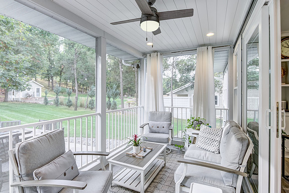 09 - Seasonal Porch-1-Edit