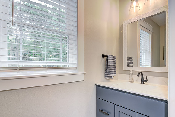 12b - Bathroom-3