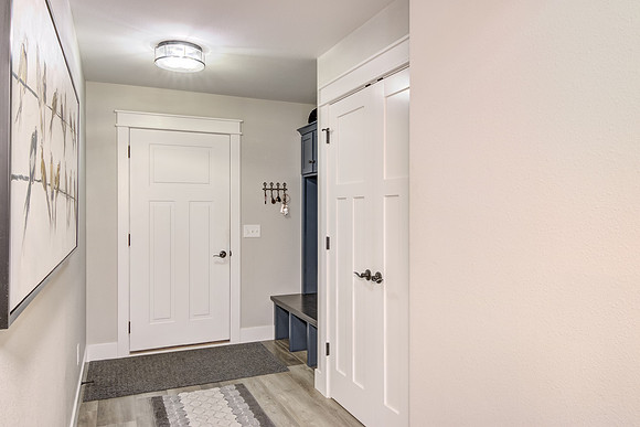 16c - mudroom-1