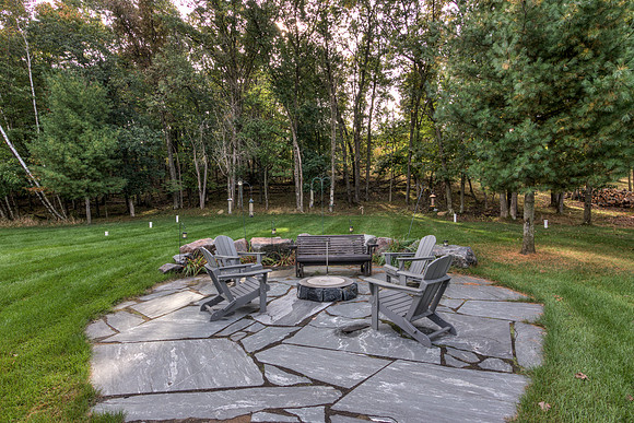19 - Backyard-08