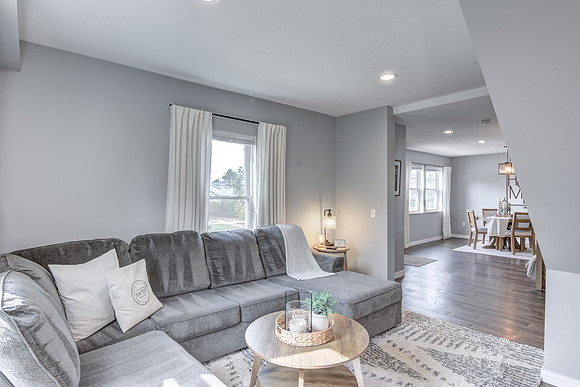 02 - Living Room-4
